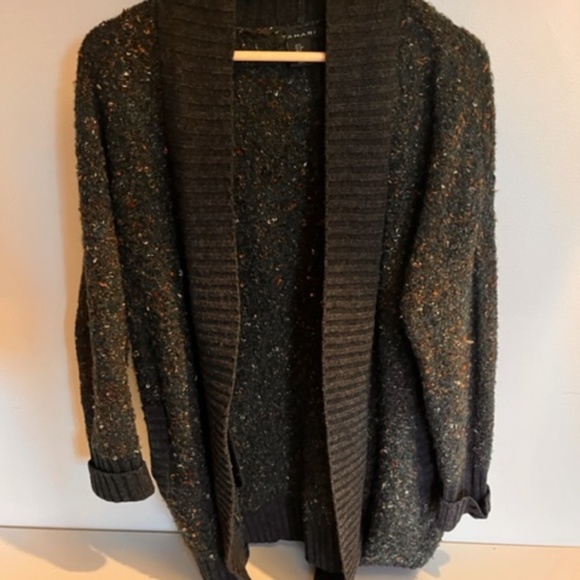 Beautiful Tahari green vest - Picture 2 of 5